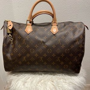 Louis Vuitton Speedy 35 handbag